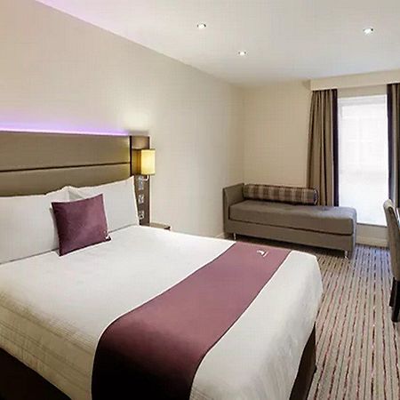 Syresham Premier Inn Premier Inn Silverstone מראה חיצוני תמונה