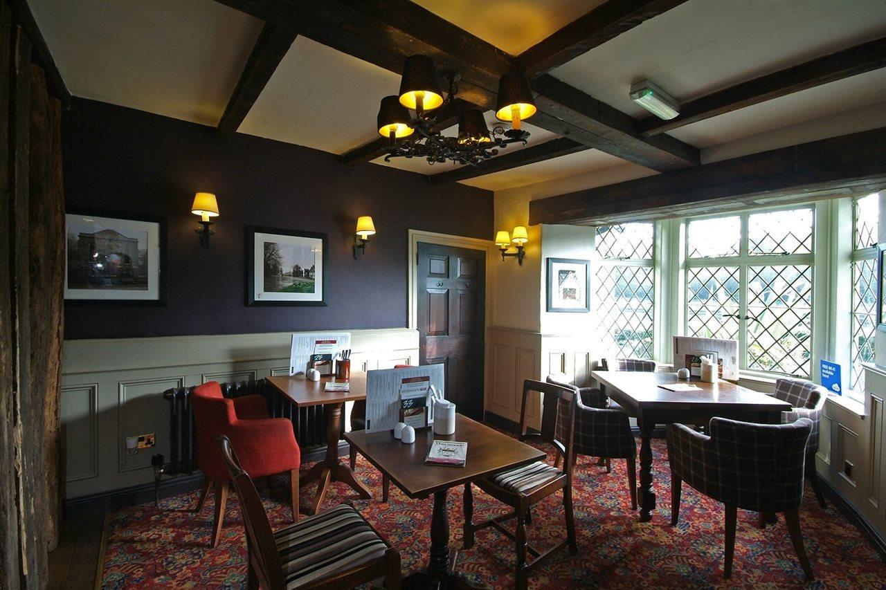 Syresham Premier Inn Premier Inn Silverstone מראה חיצוני תמונה