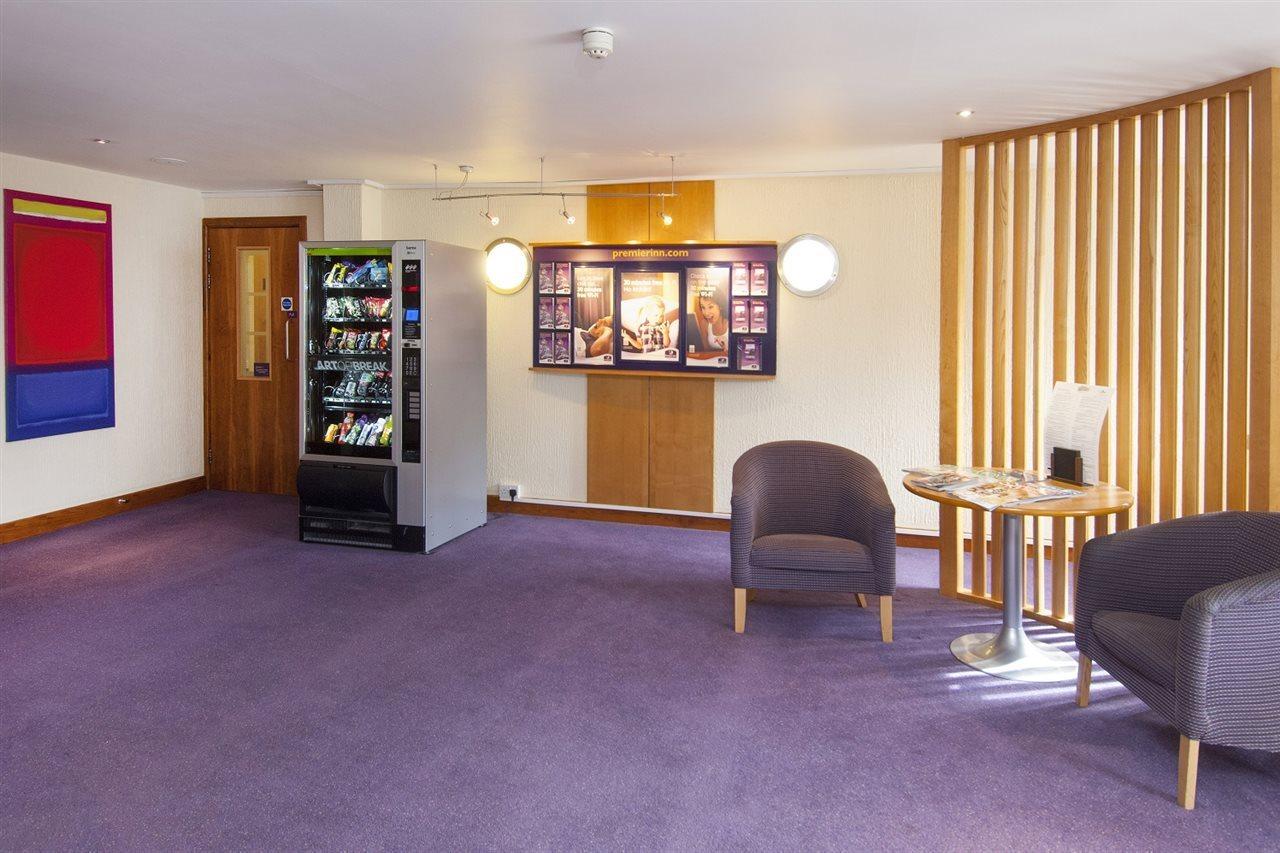 Syresham Premier Inn Premier Inn Silverstone מראה חיצוני תמונה