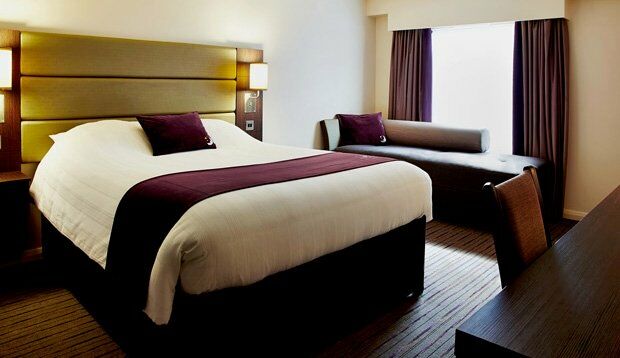 Syresham Premier Inn Premier Inn Silverstone מראה חיצוני תמונה